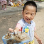 「たこやき、どうぞ」（爪楊枝つき）